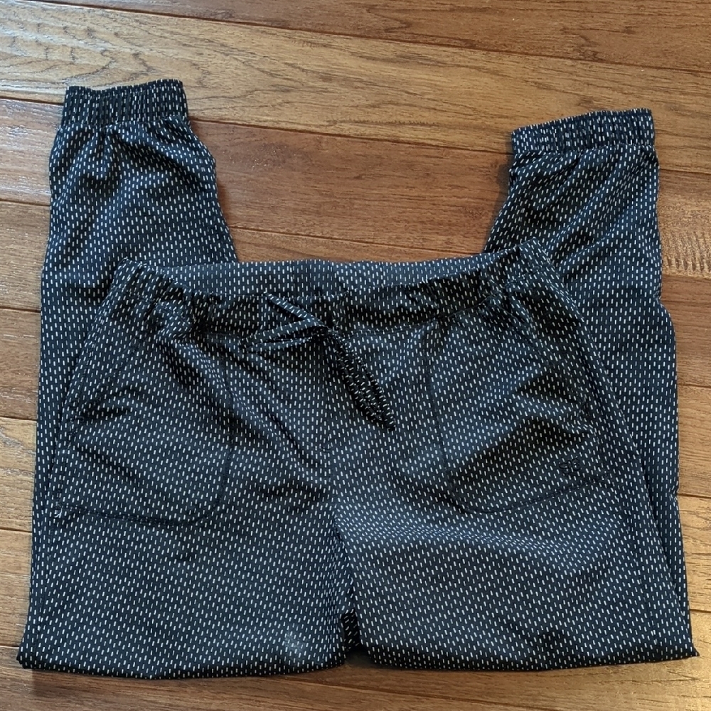 Albion Black with White Dash Jettsetters